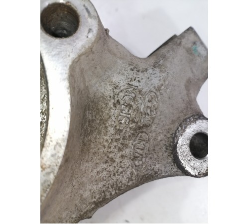 Кулак поворотный,задний левый