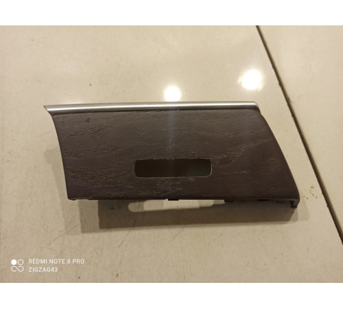 Накладка торпедо(декоративная) левая