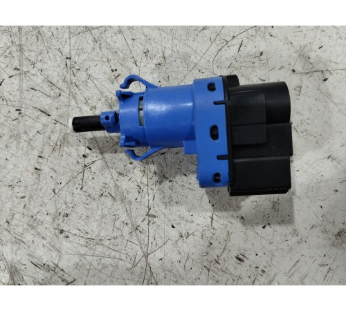 Датчик стоп сигнала