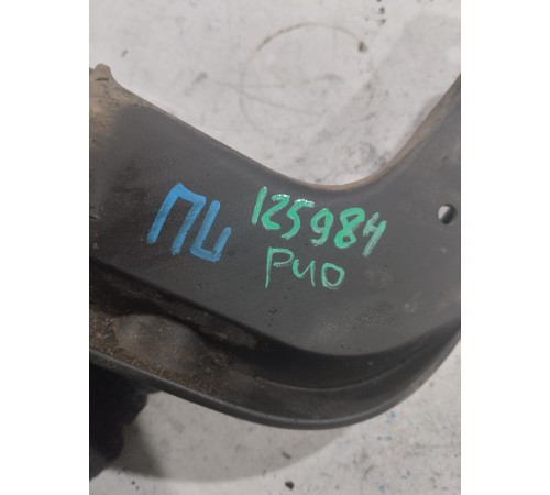 Брызговик передний левый