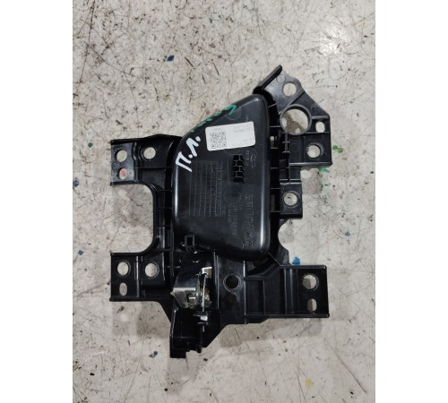 Ручка двери передняя левая внутренняя