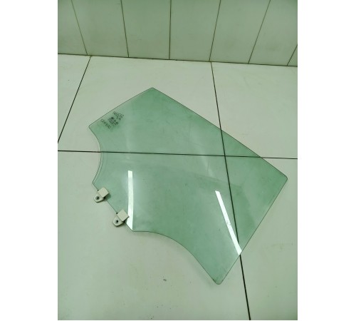 Стекло двери заднее правое