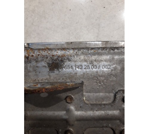 Тепловой экран моторного отсека