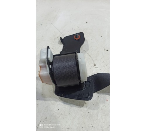 Ремень безопасности (задний левый)