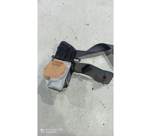 Ремень безопасности (задний левый)