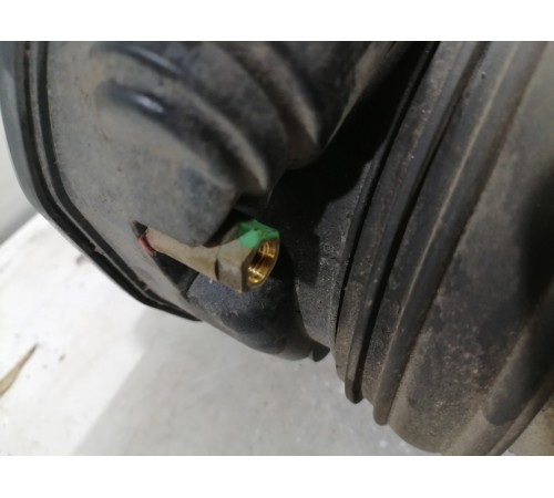 Передняя пневмостойка правая