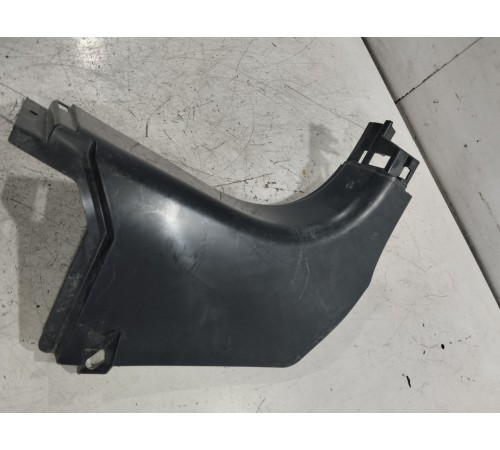 Накладка стойки передняя правая нижняя