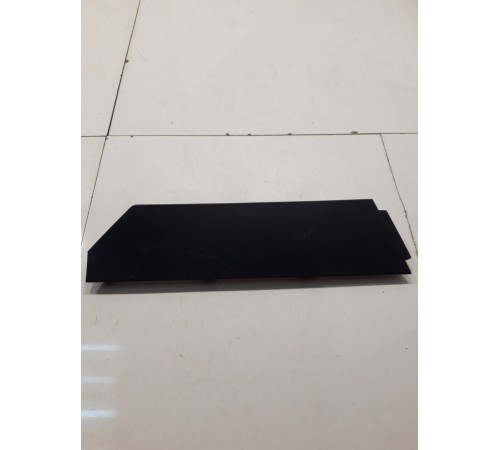 Накладка центральной консоли (правая, нижня)