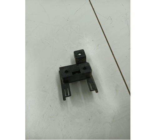 Кронштейн датчика слепых зон задний правый