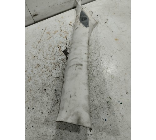 Обшивка стойки лобового стекла левая