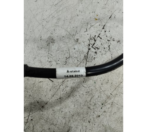 Клемма аккумулятора (минус)