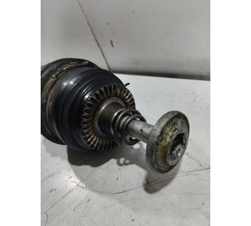 Привод(полуось) передний левый