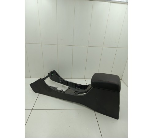 Центральная консоль (с подлокотником)