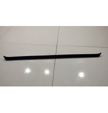 Уплотнитель двери (передний, правый, внутренний)