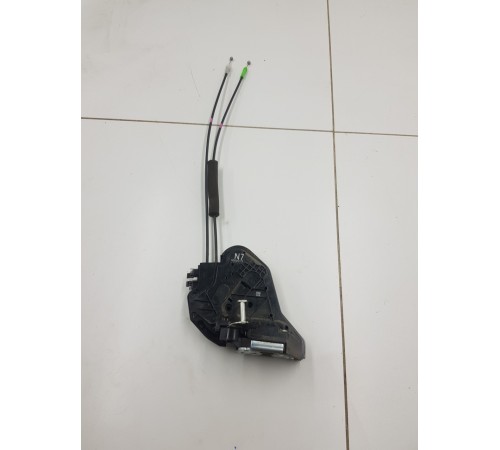 Замок двери задний левый