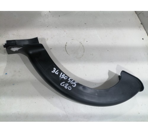 Накладка петли багажника левая