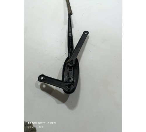 Поводок стеклоочистителя правый, пассажирский