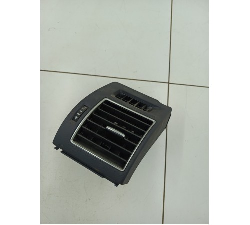 Дефлектор воздушный правый