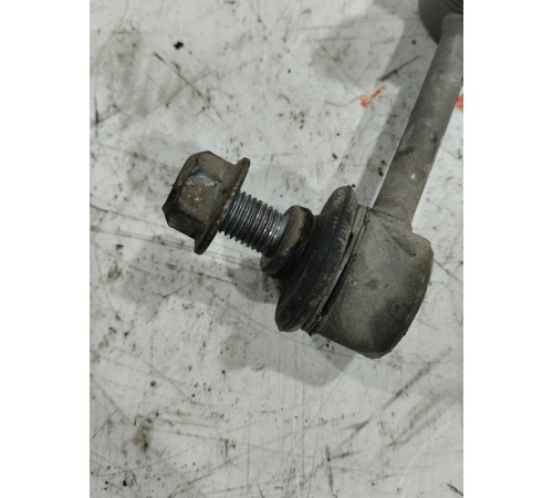 Стойка стабилизатора задняя левая