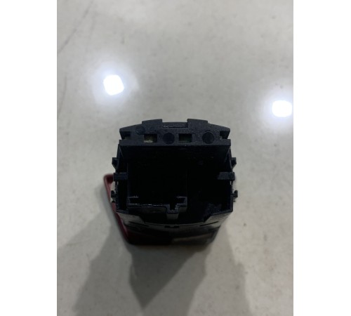 Кнопка аварийной сигнализации