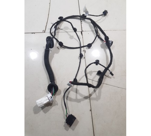 Электропроводка двери задняя левая