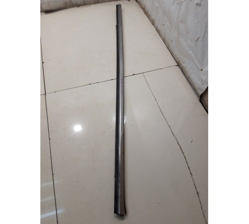 Уплотнитель стекла (задний, левый, внешний)