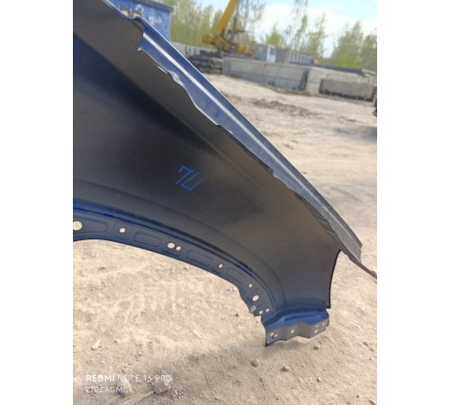 Крыло переднее левое