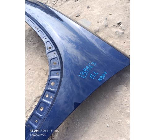 Крыло переднее левое