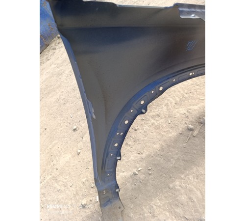 Крыло переднее левое