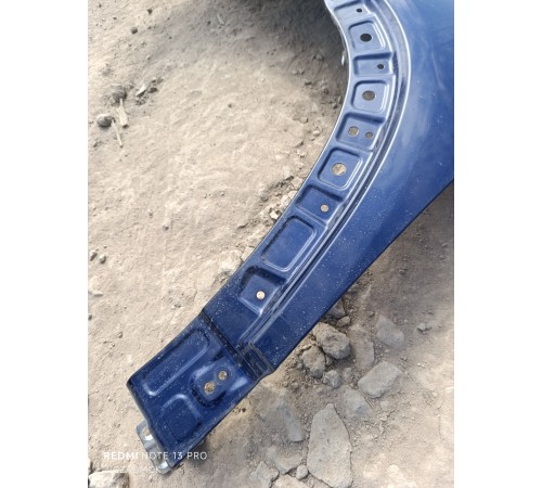 Крыло переднее левое