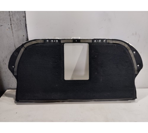 Задняя панель багажного отсека