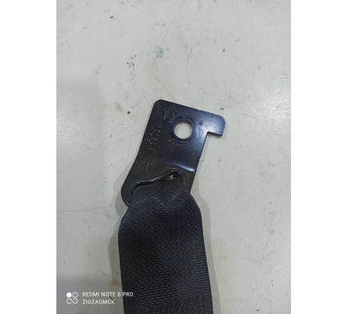 Ремень безопасности (задний центральный)