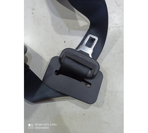 Ремень безопасности (задний центральный)