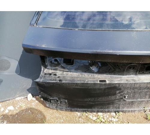 Крышка багажника со стеклом