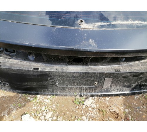 Крышка багажника со стеклом