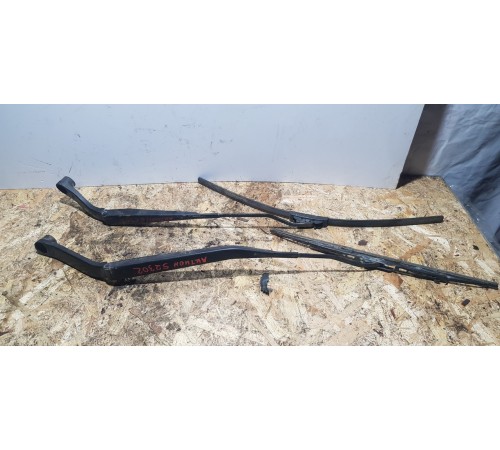 Поводок стеклоочистителя