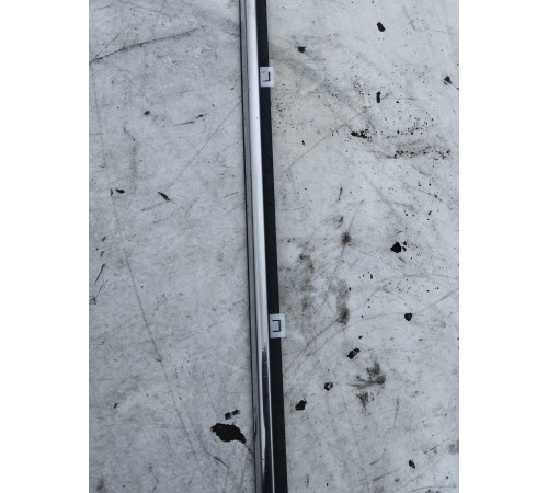 Уплотнитель стекла задний правый наружный