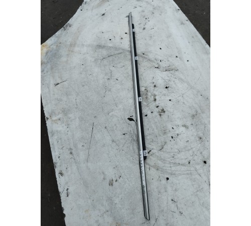 Уплотнитель стекла задний правый наружный