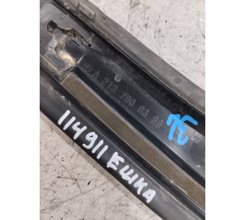 Накладка крышки багажника левая