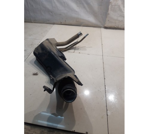 Горловина топливного бака