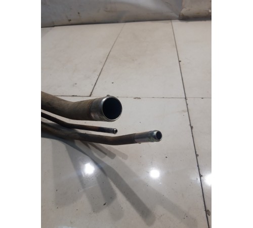 Горловина топливного бака