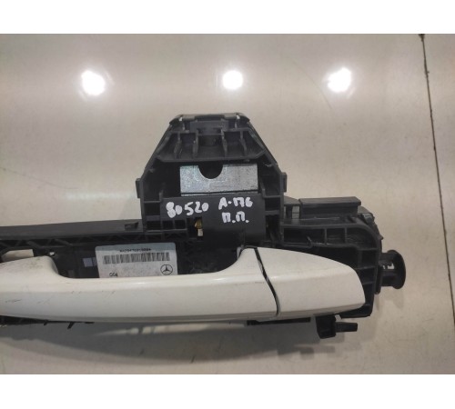 Ручка двери(передняя правая наружняя)