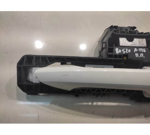 Ручка двери(передняя правая наружняя)