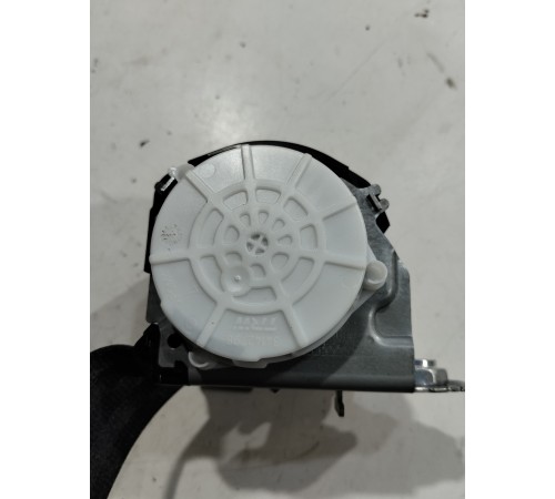 Ремень безопасности (задний левый)