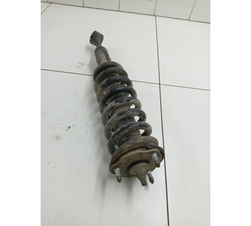 Амортизатор подвески передний правый в сборе