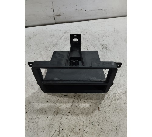 Рамка магнитолы с малым бардачком