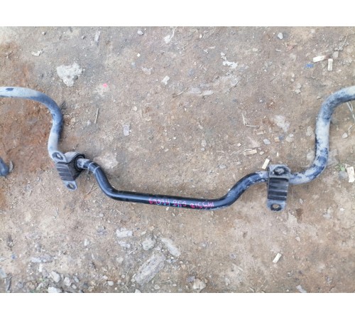 Стабилизатор передний