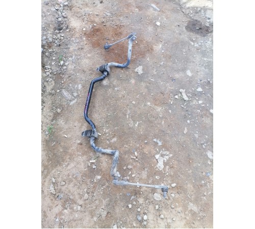 Стабилизатор передний