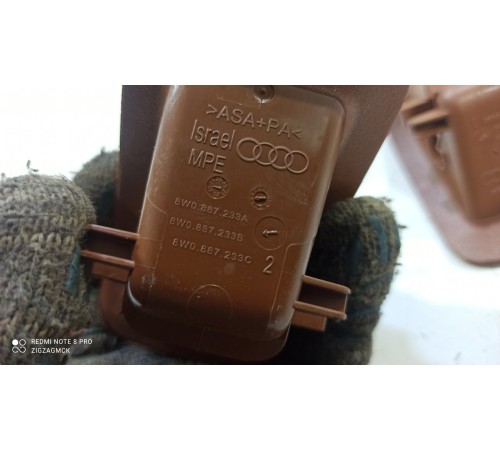 Комплект заглушек крепления детского кресла