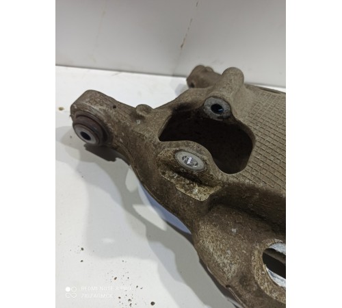 Рычаг задний правый